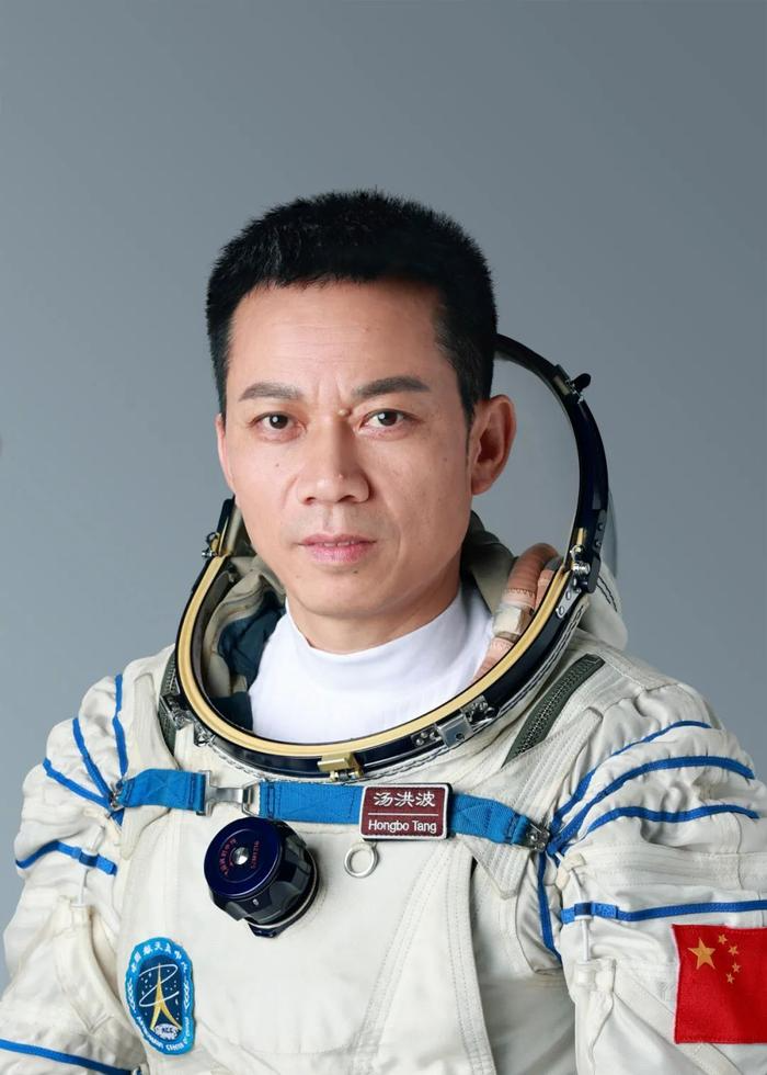 指令长 汤洪波