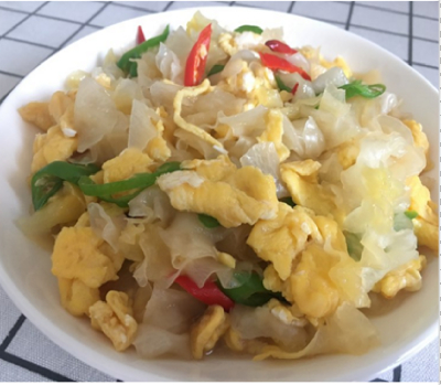 银耳炒鸡蛋